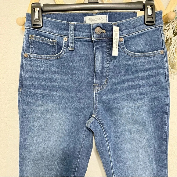 Madewell NWT 9" Mid-Rise Skinny Jeans 25 - Picture 3 of 6